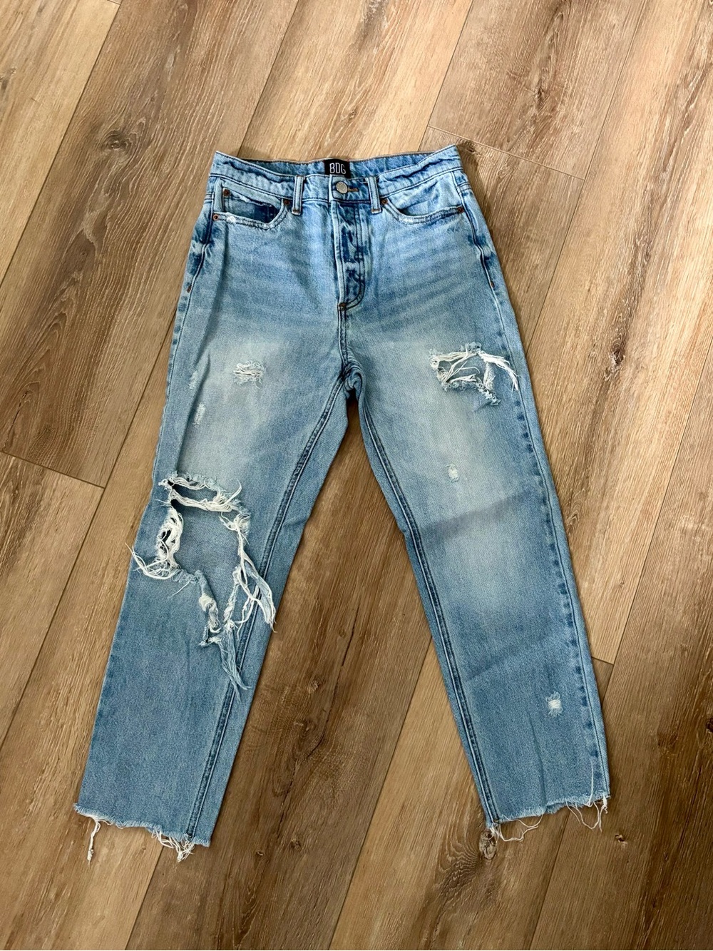 BDG Urban Outfitters Light DENIM Distressed Jeans Button Fly High Rise SIZE 26